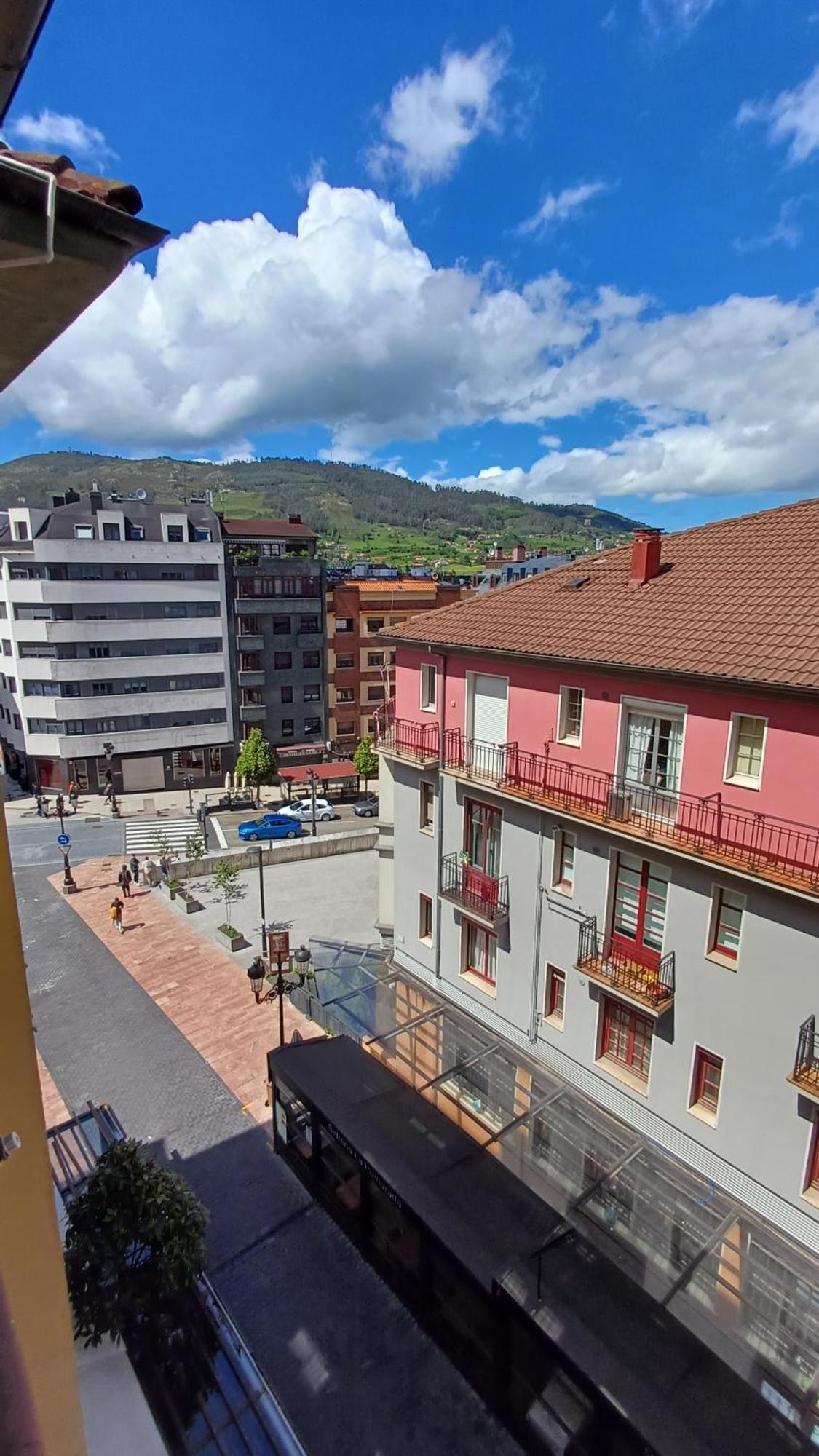 Apartamento Piso En Gascona, Centro De Con Parking Oviedo