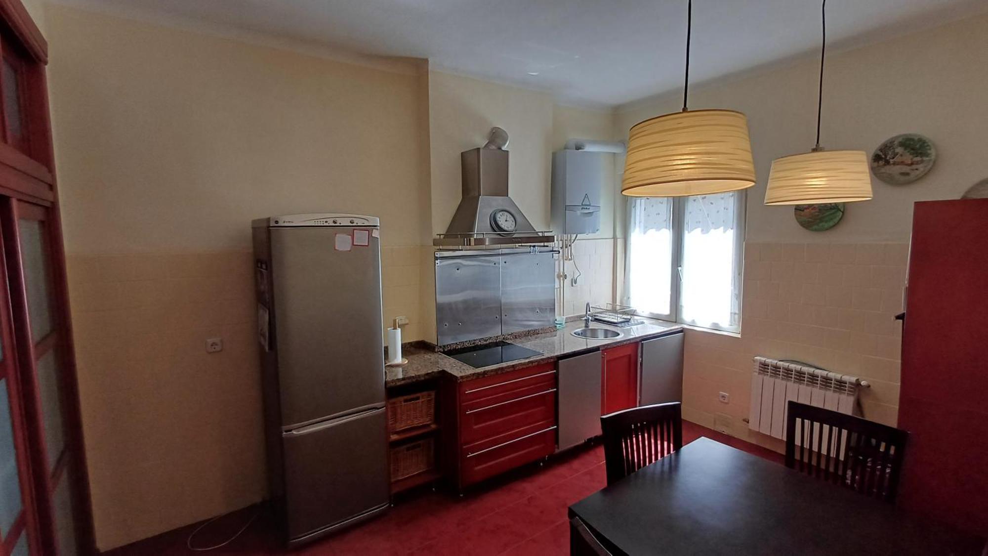 Apartamento Piso En Gascona, Centro De Con Parking Oviedo