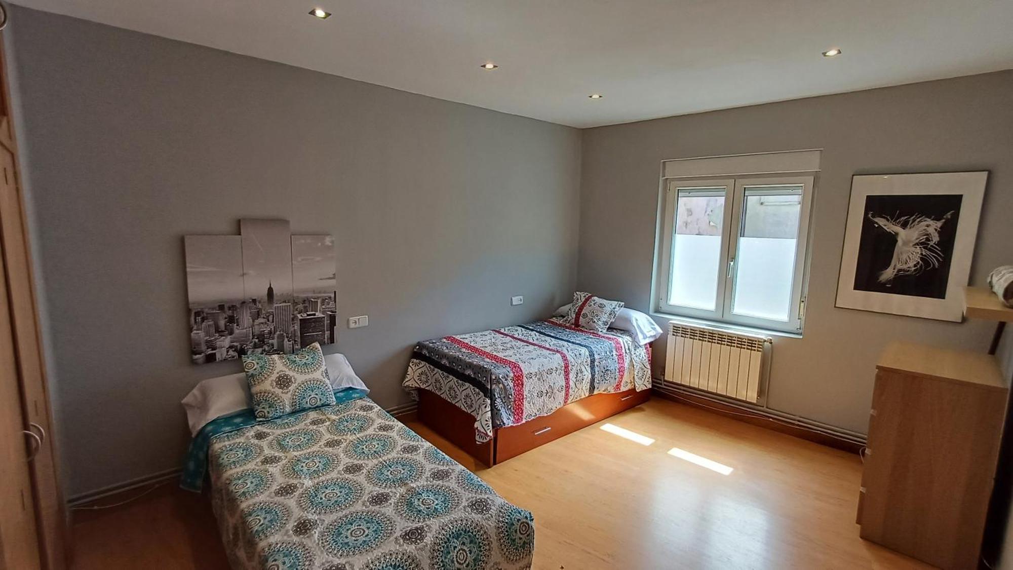 Apartamento Piso En Gascona, Centro De Con Parking Oviedo