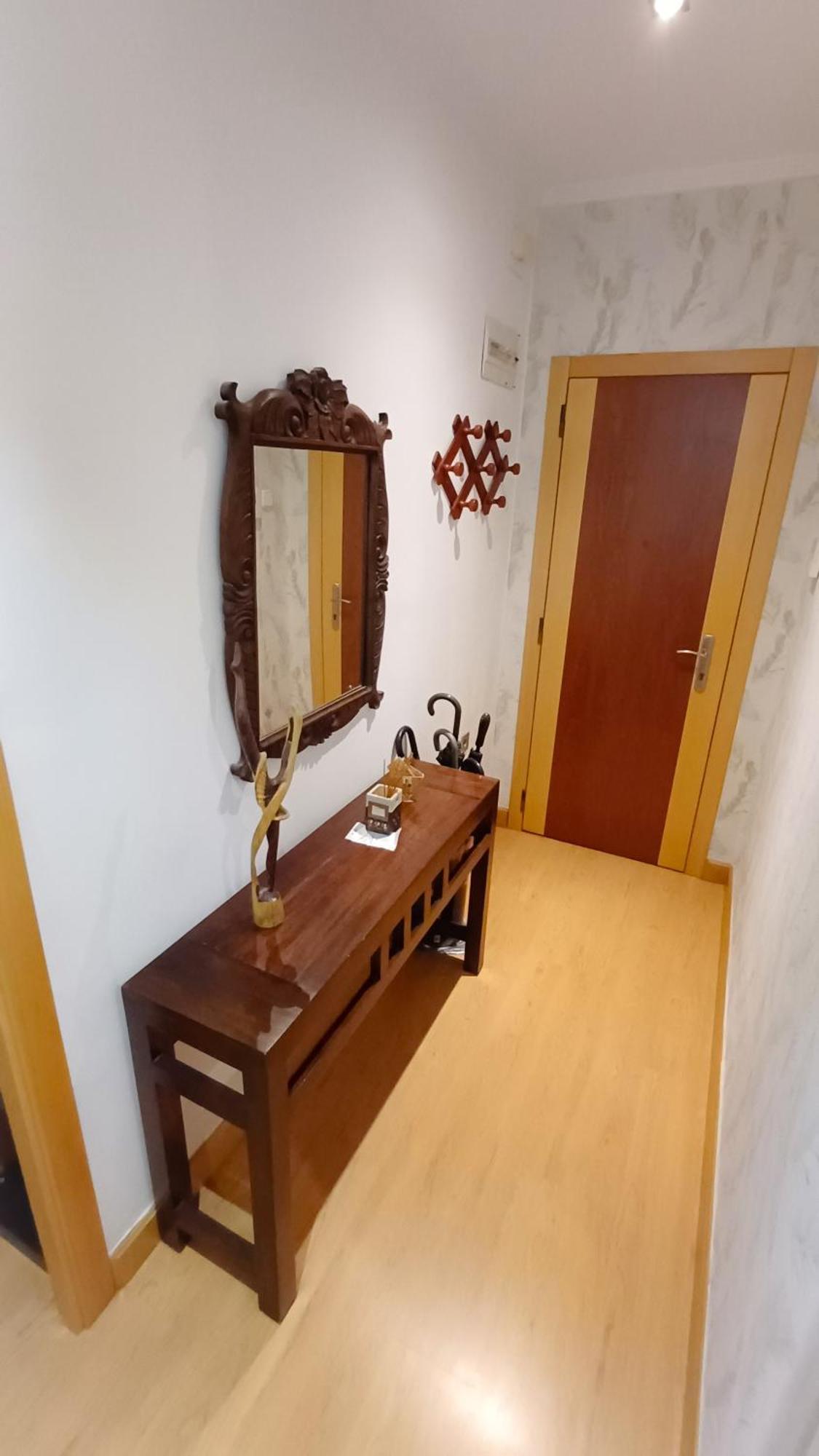 Apartamento Piso En Gascona, Centro De Con Parking